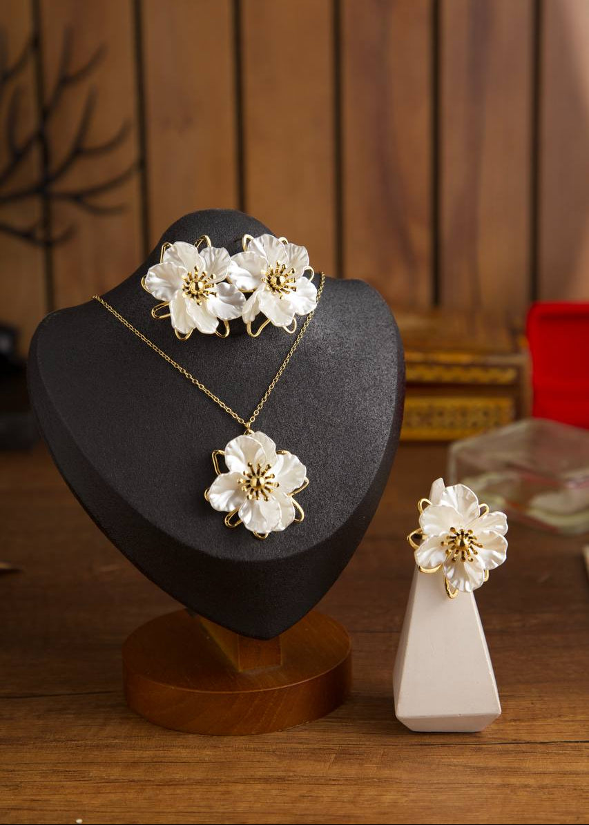 Camellia Blanc