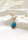 The Nostalgia Oval Pendant